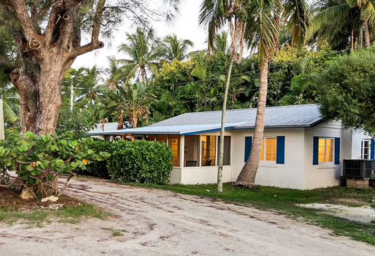 jensens-cottage-img